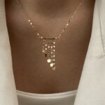 گردنبند شرابه ای پولکی آویز گل